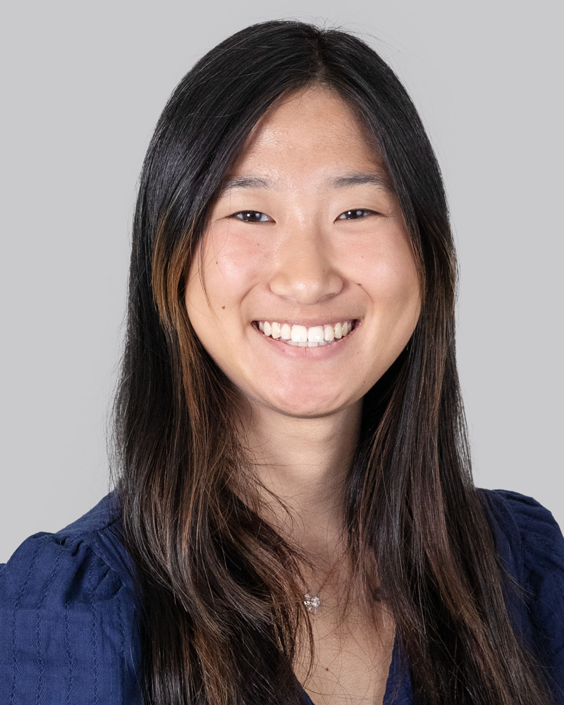 Sharon Xu headshot