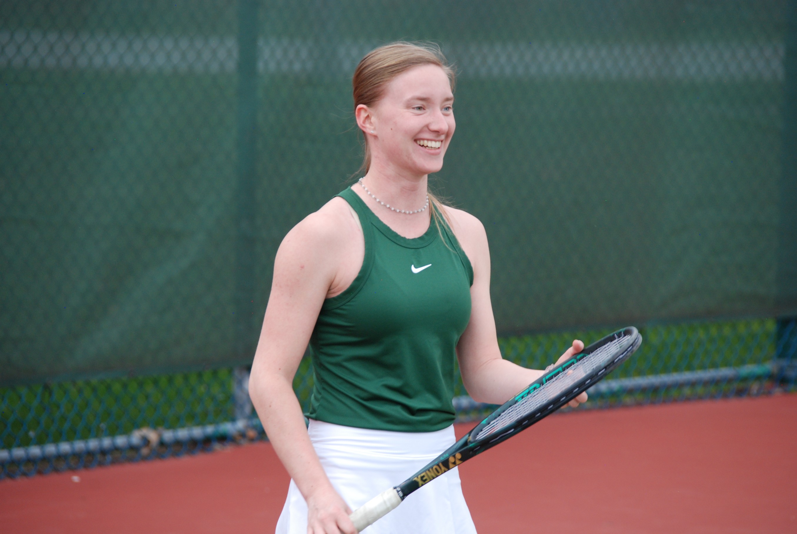 Katherine Almquist ’24, co-captain of Skidmore’s tennis team