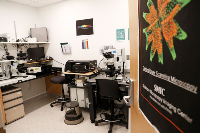 Skidmore Microscopy Imaging Center entrance