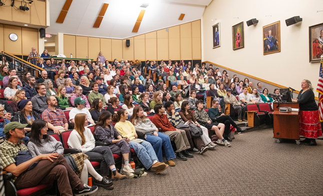 Robin Wall Kimmerer delivers “Braiding Sweetgrass" lecture