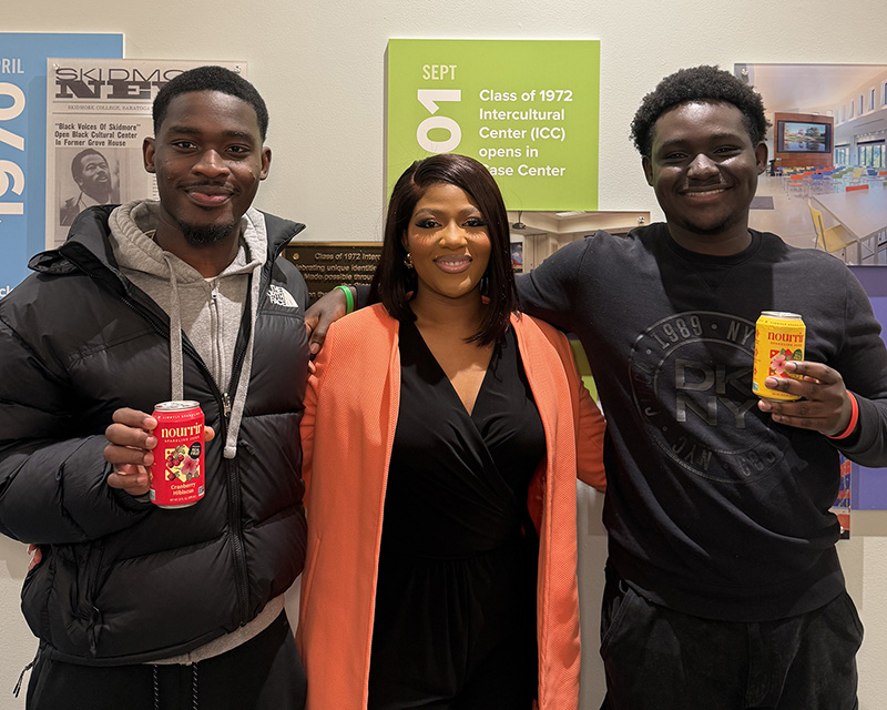 Ivy Asamoah '19 with students at the Skidmore Career Development Center's Black Excellence Panel in Wyckoff Center.